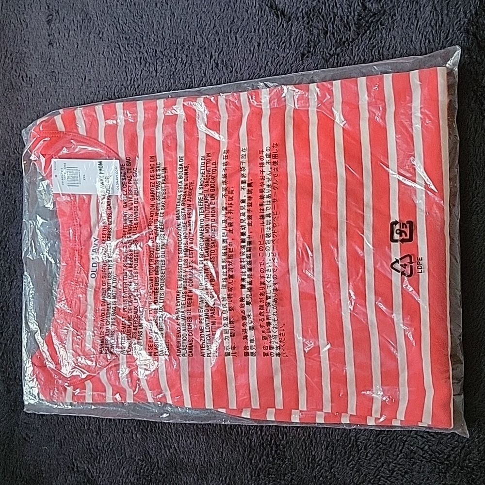 🆕️ Women Long -Sleeve Stripped T-shirt  .Size XXL